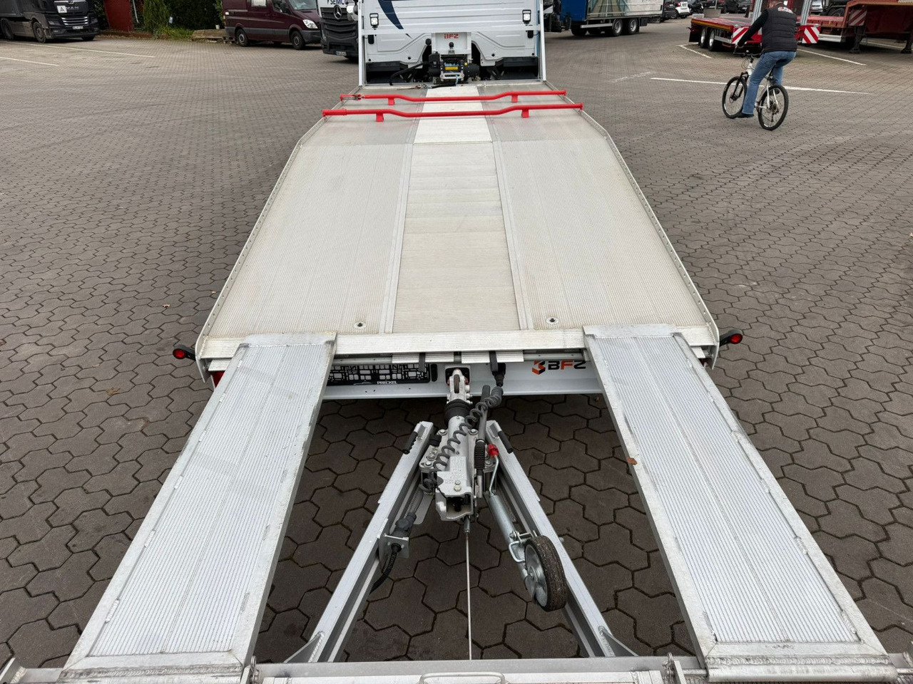 Camion porte-voitures Mercedes-Benz Atego 918L Autotransporter mit BFZ Anhänger: photos 16