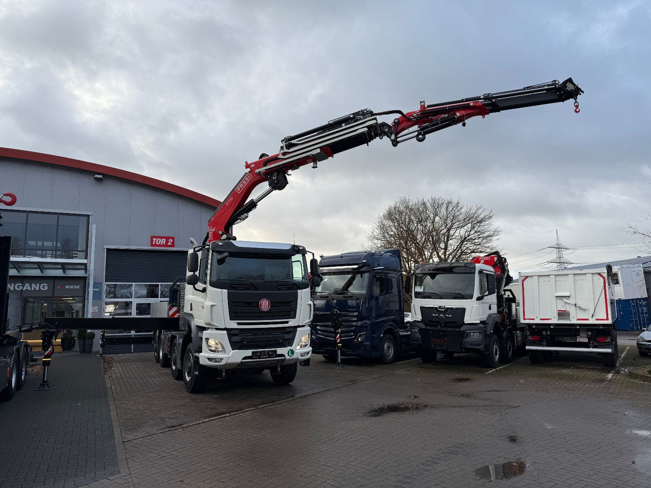 Tatra 41.500 8x8 Phoenix Fassi F710 Kran - Camion plateau, Camion grue: photos 3 Tatra 41.500 8x8 Phoenix Fassi F710 Kran - Camion plateau, Camion grue: photos 3