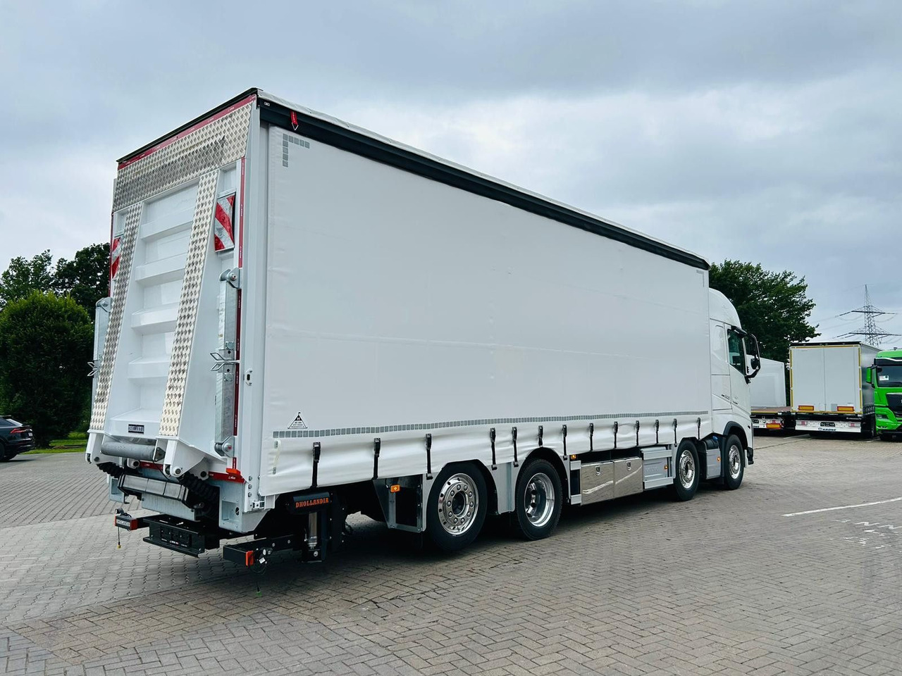Volvo FH 500 Gabelstaplertransporter LBW 9t Dhollandia - crédit-bail Volvo FH 500 Gabelstaplertransporter LBW 9t Dhollandia: photos 6 Volvo FH 500 Gabelstaplertransporter LBW 9t Dhollandia - crédit-bail Volvo FH 500 Gabelstaplertransporter LBW 9t Dhollandia: photos 6