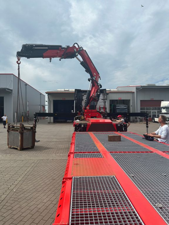 Semi-remorque plateau neuf Wiese Stufensattel Tieflader mit Kran Fassi F545: photos 13