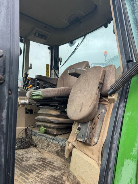 JOHN DEERE 6310 - Tracteur agricole: photos 5 JOHN DEERE 6310 - Tracteur agricole: photos 5