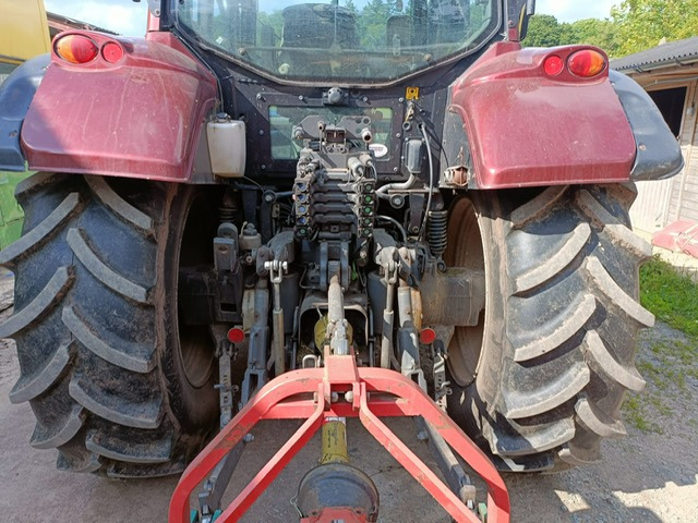 VALTRA T183 DIRECT DRIVE - Tracteur agricole: photos 2 VALTRA T183 DIRECT DRIVE - Tracteur agricole: photos 2