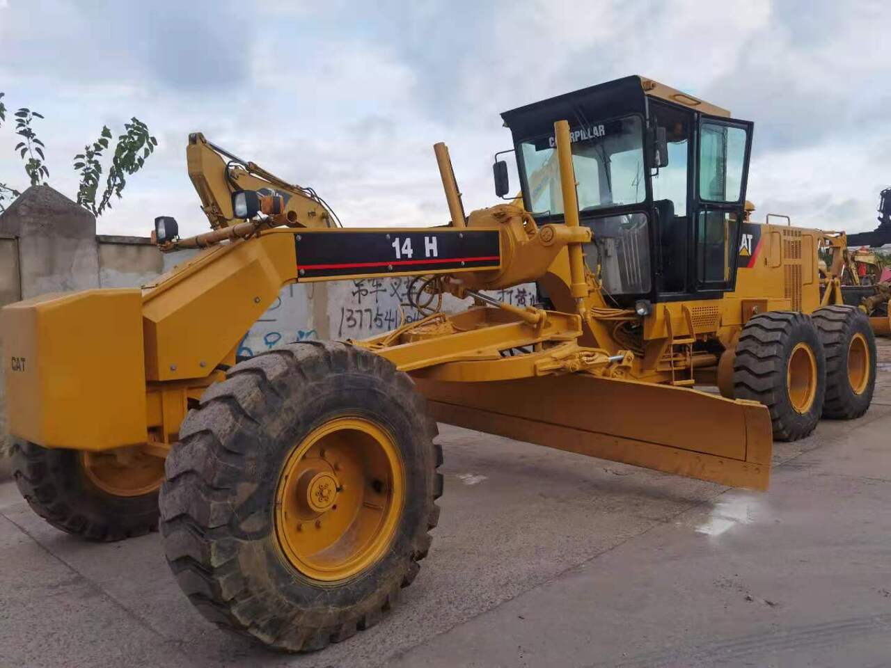 CATERPILLAR 14H - Niveleuse: photos 1 CATERPILLAR 14H - Niveleuse: photos 1