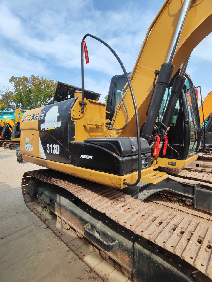 CATERPILLAR 315D - Pelle sur chenille: photos 5 CATERPILLAR 315D - Pelle sur chenille: photos 5
