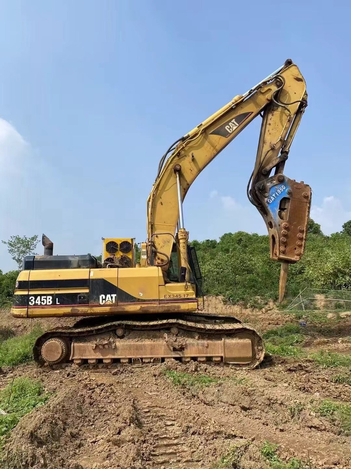 CATERPILLAR 345B - Pelle sur chenille: photos 3 CATERPILLAR 345B - Pelle sur chenille: photos 3