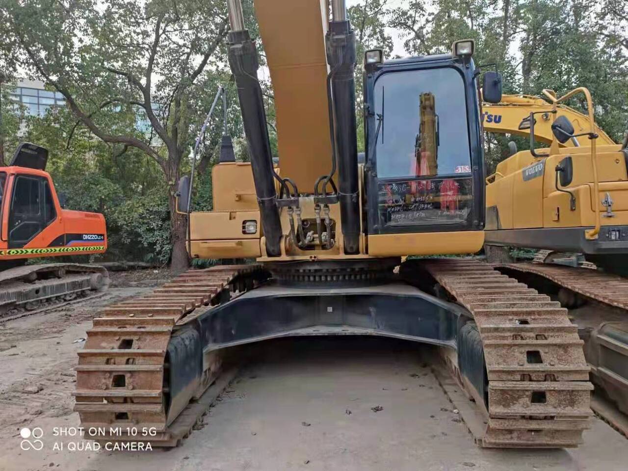 CATERPILLAR 345DL - Pelle sur chenille: photos 2 CATERPILLAR 345DL - Pelle sur chenille: photos 2
