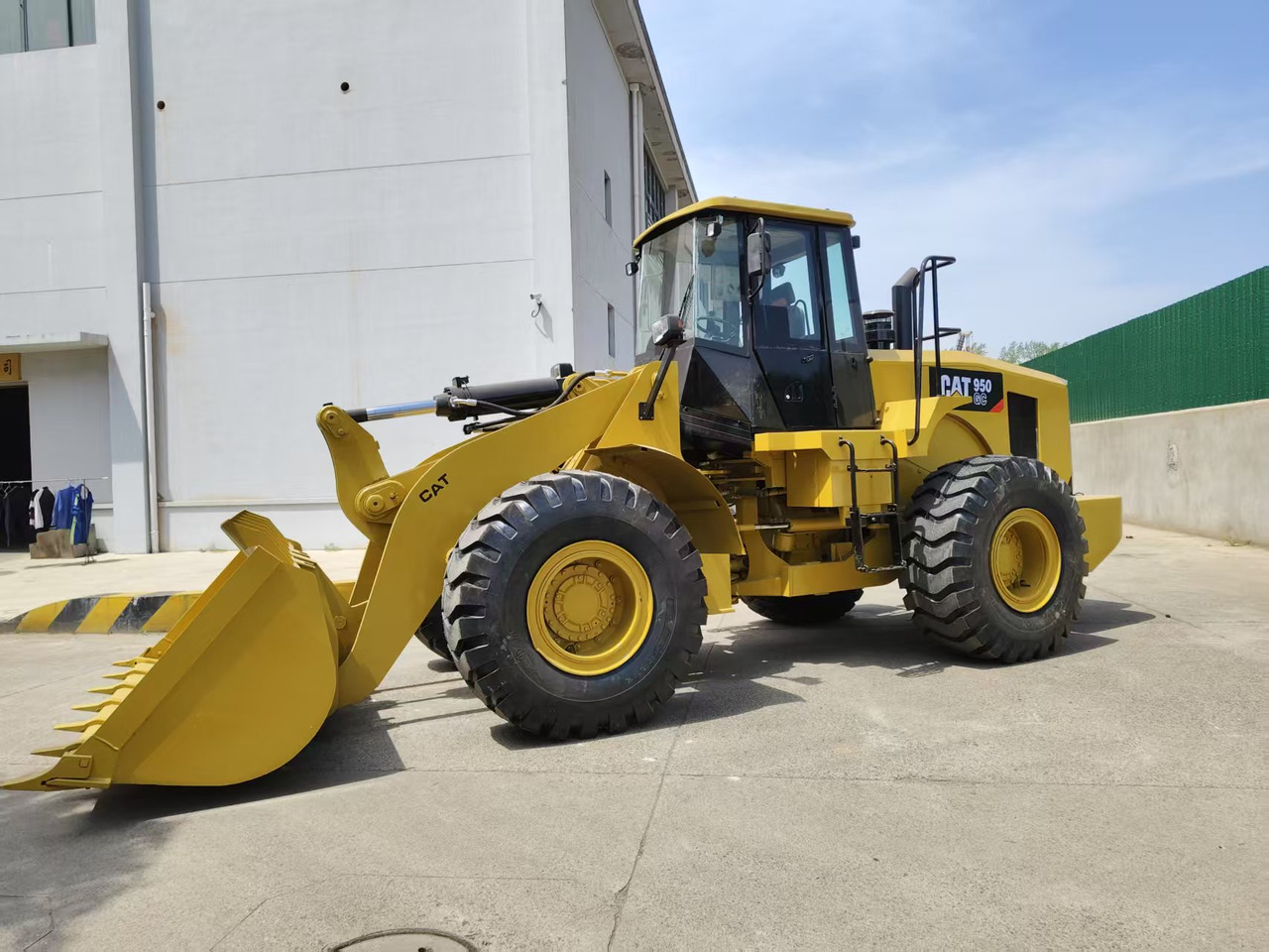 CATERPILLAR 950GC - Chargeuse sur pneus: photos 5 CATERPILLAR 950GC - Chargeuse sur pneus: photos 5