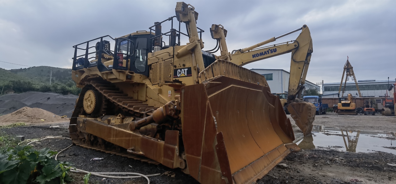 CATERPILLAR D10R - Bulldozer: photos 4 CATERPILLAR D10R - Bulldozer: photos 4
