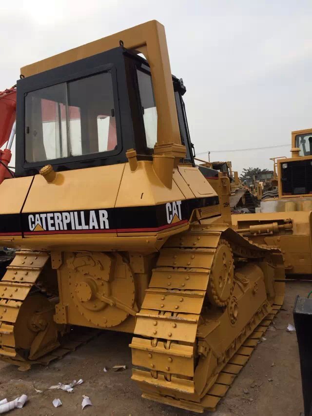 CATERPILLAR D5H - Bulldozer: photos 5 CATERPILLAR D5H - Bulldozer: photos 5