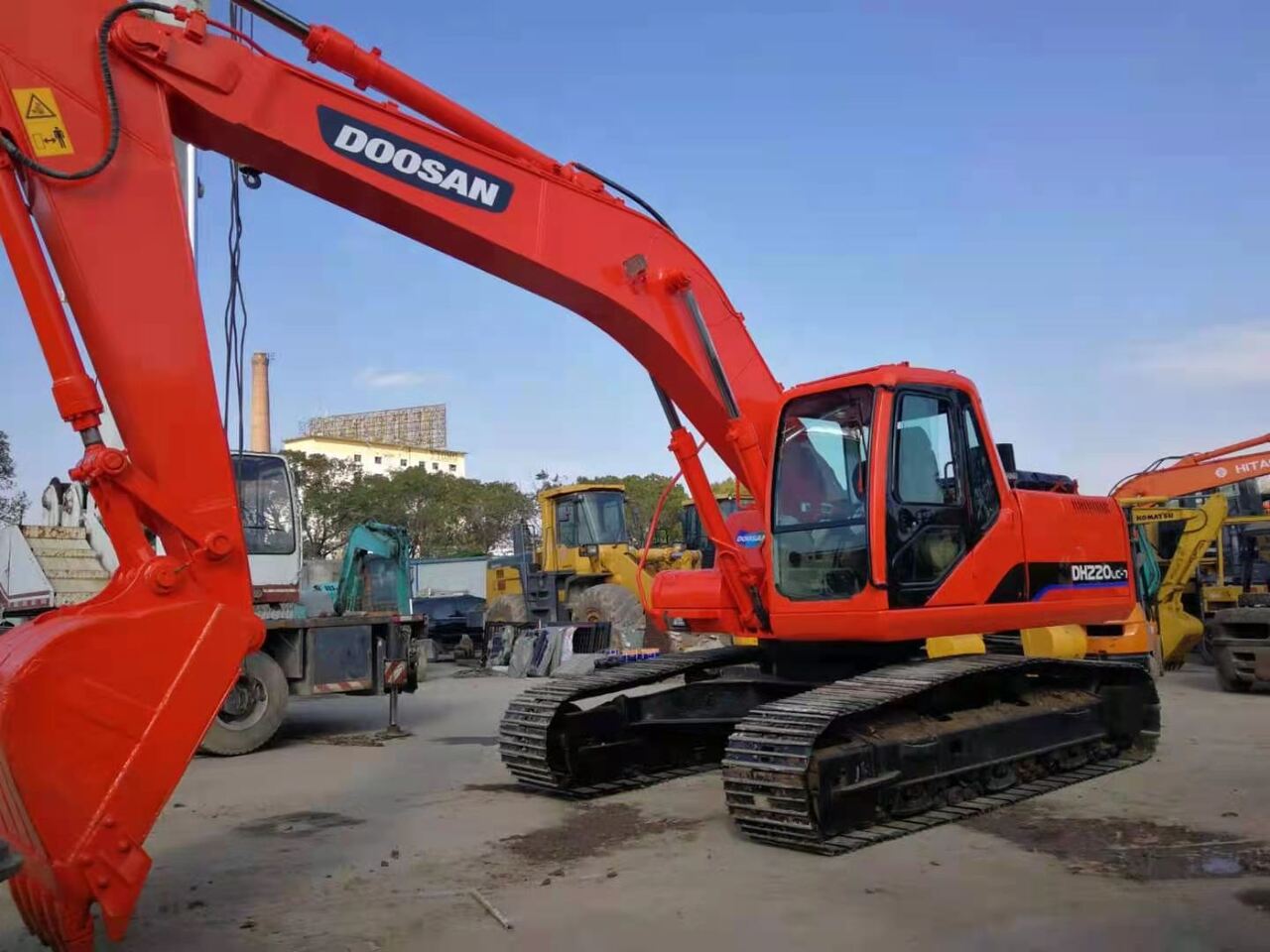 DOOSAN DH220LC - Pelle sur chenille: photos 4 DOOSAN DH220LC - Pelle sur chenille: photos 4