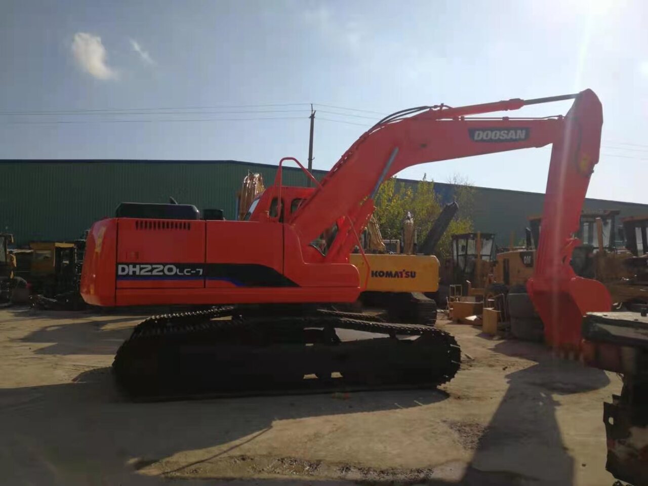 DOOSAN DH220LC - Pelle sur chenille: photos 2 DOOSAN DH220LC - Pelle sur chenille: photos 2