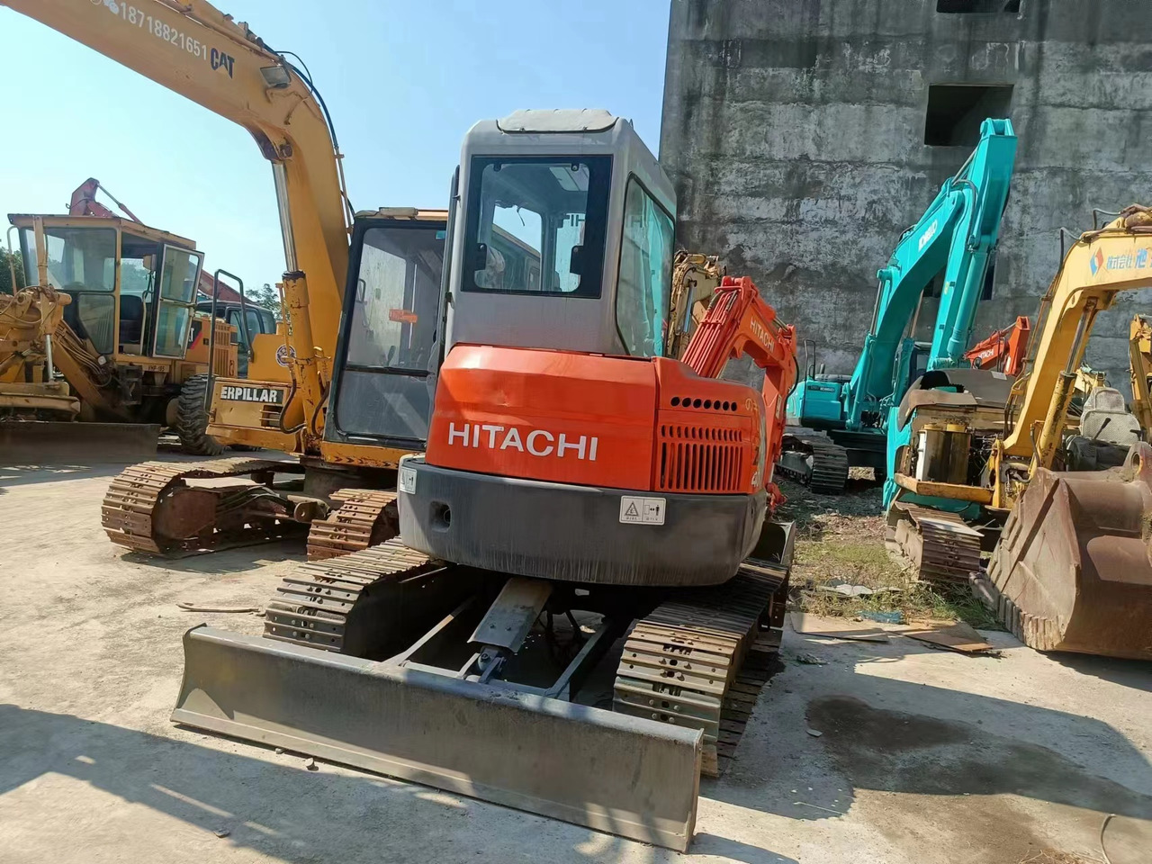 HITACHI ZX40U - Pelle sur chenille: photos 4 HITACHI ZX40U - Pelle sur chenille: photos 4
