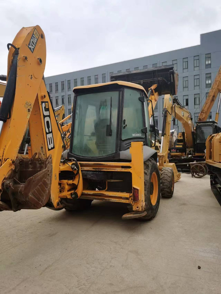 JCB 3CX - Tractopelle: photos 2 JCB 3CX - Tractopelle: photos 2