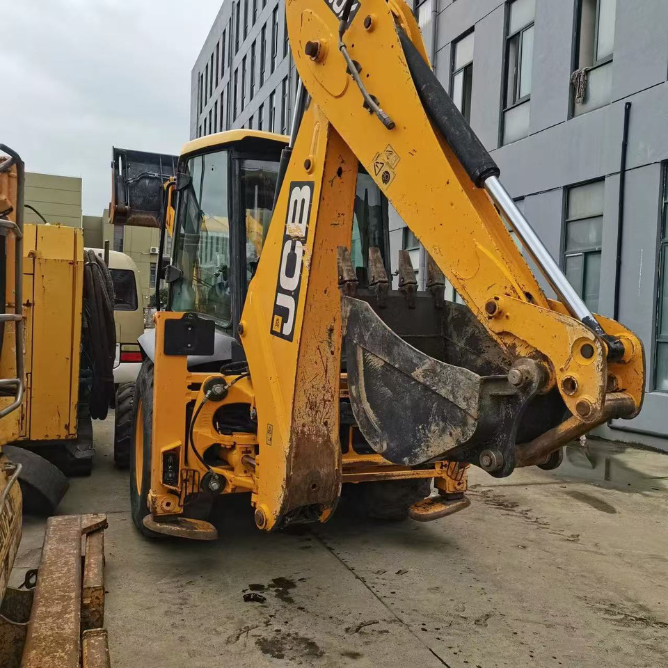 Tractopelle JCB 3CX: photos 6