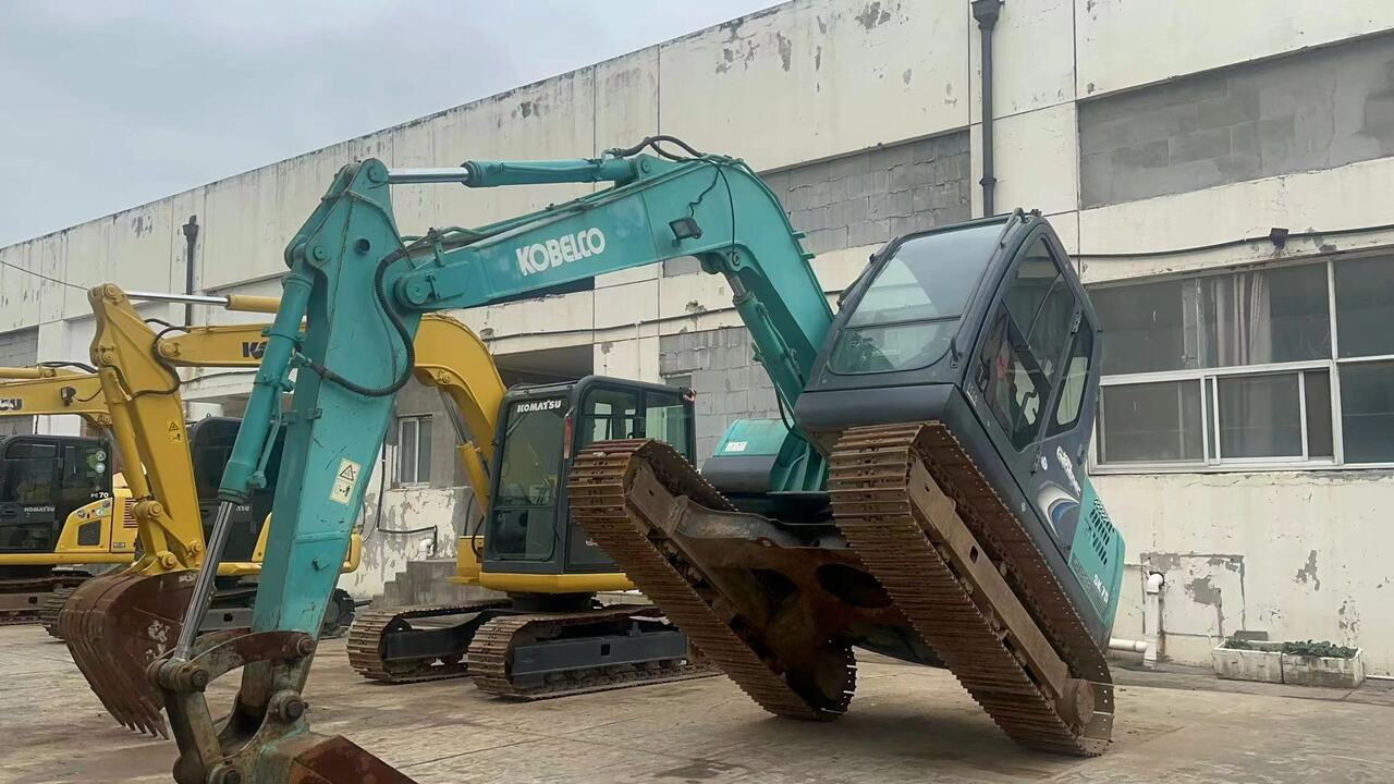 KOBELCO SK75 - Mini pelle: photos 3 KOBELCO SK75 - Mini pelle: photos 3