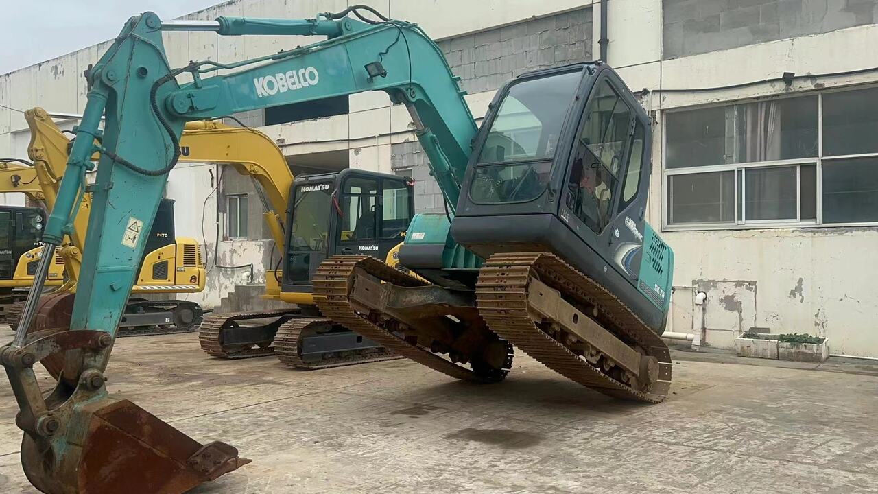 KOBELCO SK75 - Mini pelle: photos 2 KOBELCO SK75 - Mini pelle: photos 2