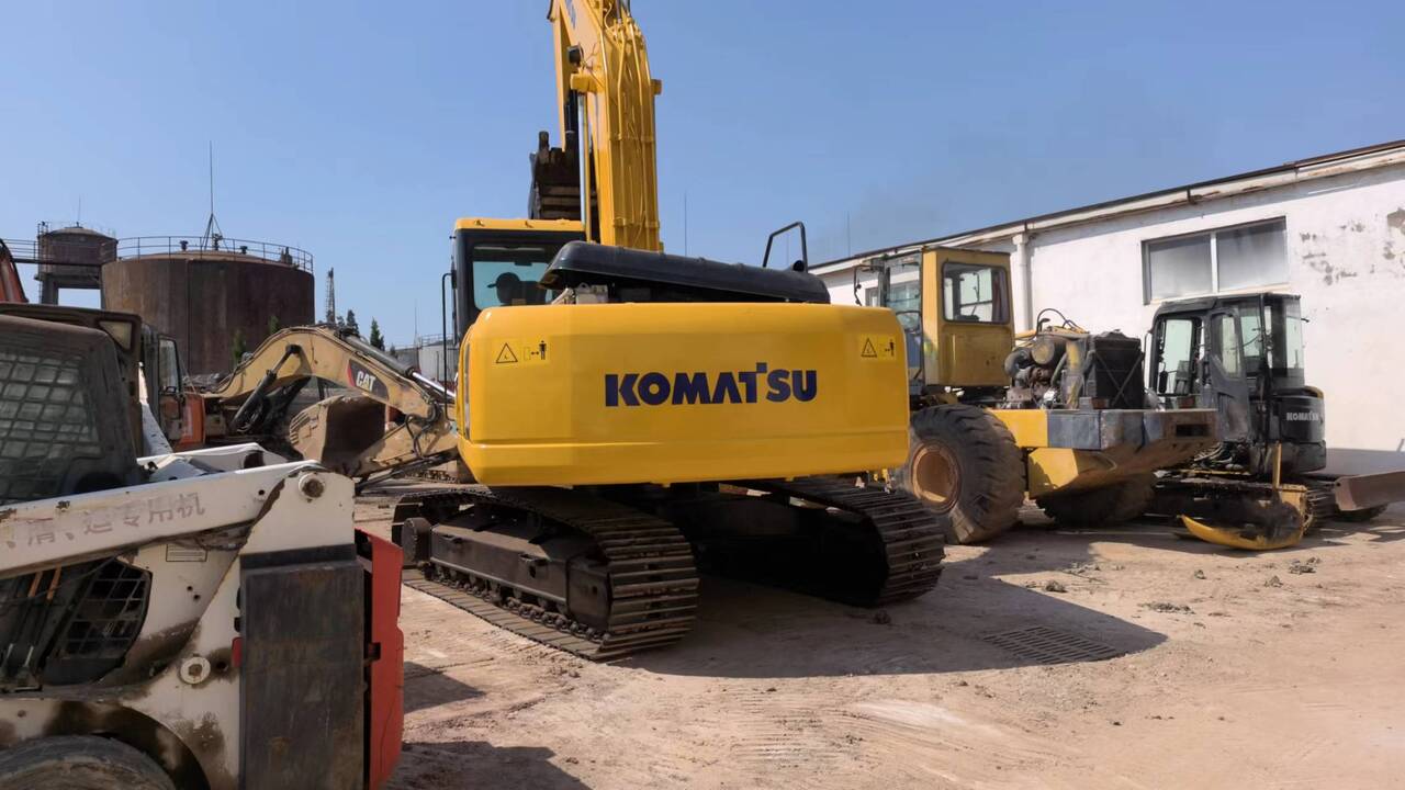 KOMATSU PC200-7 - Pelle sur chenille: photos 5 KOMATSU PC200-7 - Pelle sur chenille: photos 5