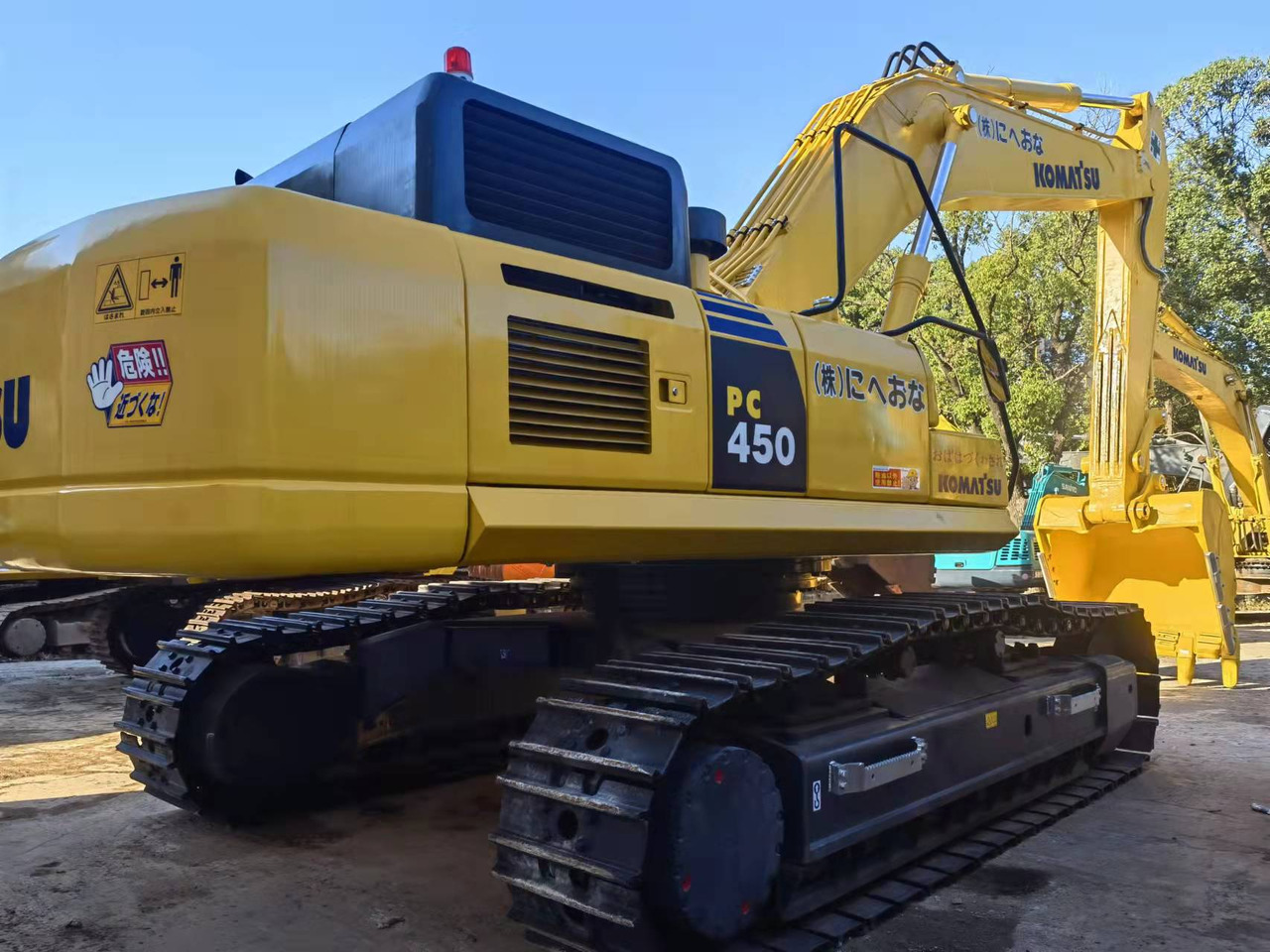 KOMATSU PC450-8-excavator - Pelle sur chenille: photos 2 KOMATSU PC450-8-excavator - Pelle sur chenille: photos 2