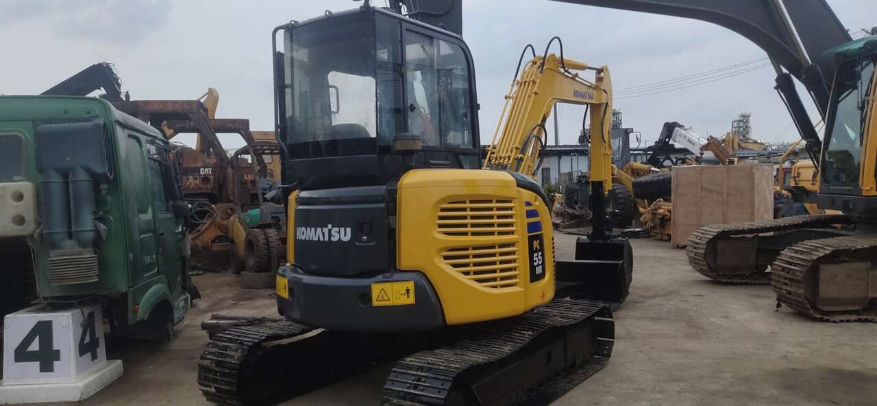 KOMATSU PC55 - Mini pelle: photos 1 KOMATSU PC55 - Mini pelle: photos 1