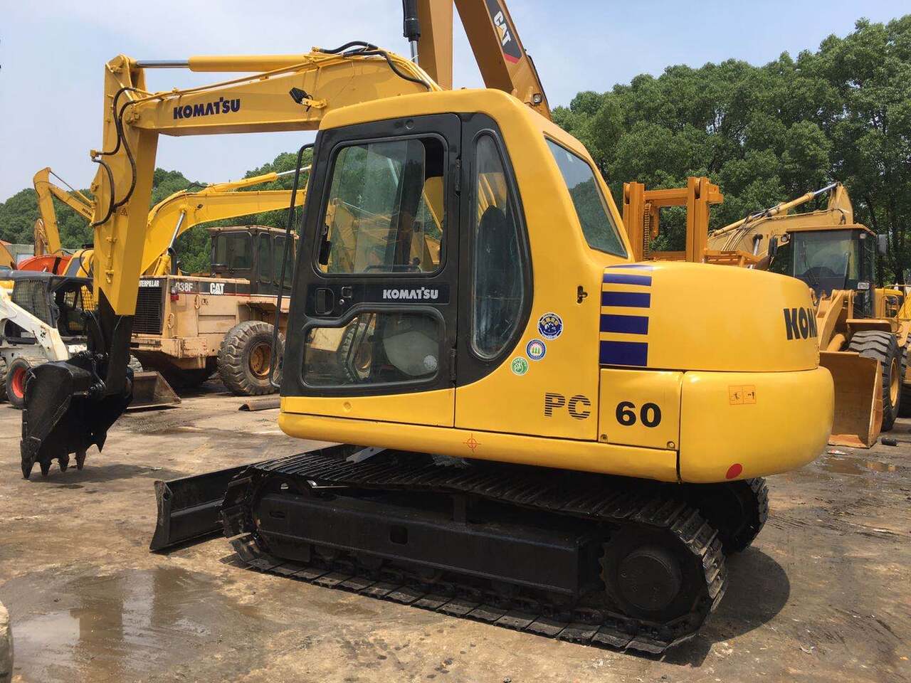 KOMATSU PC60-7 - Mini pelle: photos 2 KOMATSU PC60-7 - Mini pelle: photos 2
