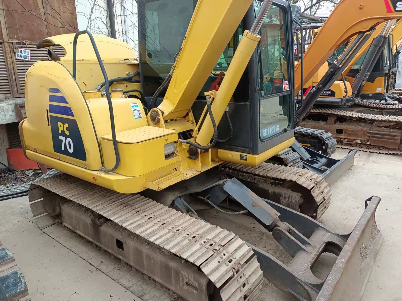 KOMATSU PC70-mini excavator - Mini pelle: photos 5 KOMATSU PC70-mini excavator - Mini pelle: photos 5