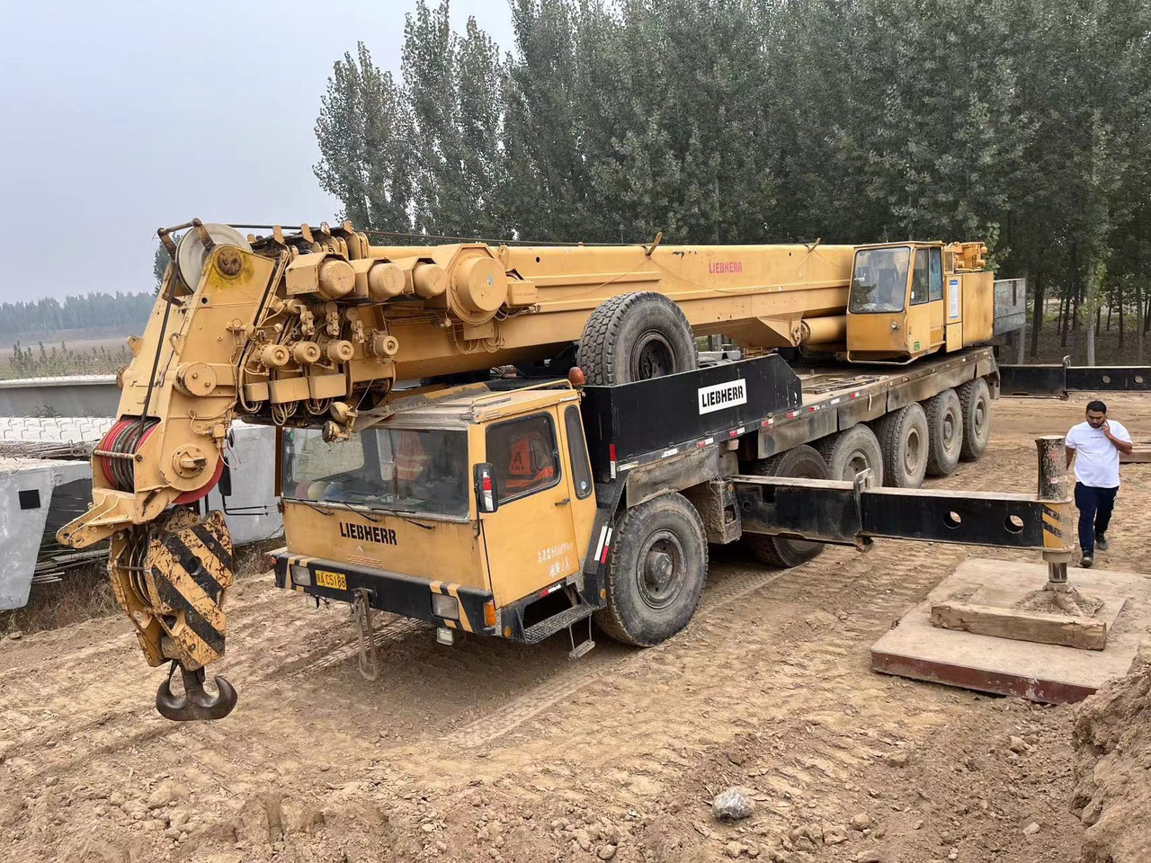 LIEBHERR LTM1170N - Grue: photos 2 LIEBHERR LTM1170N - Grue: photos 2