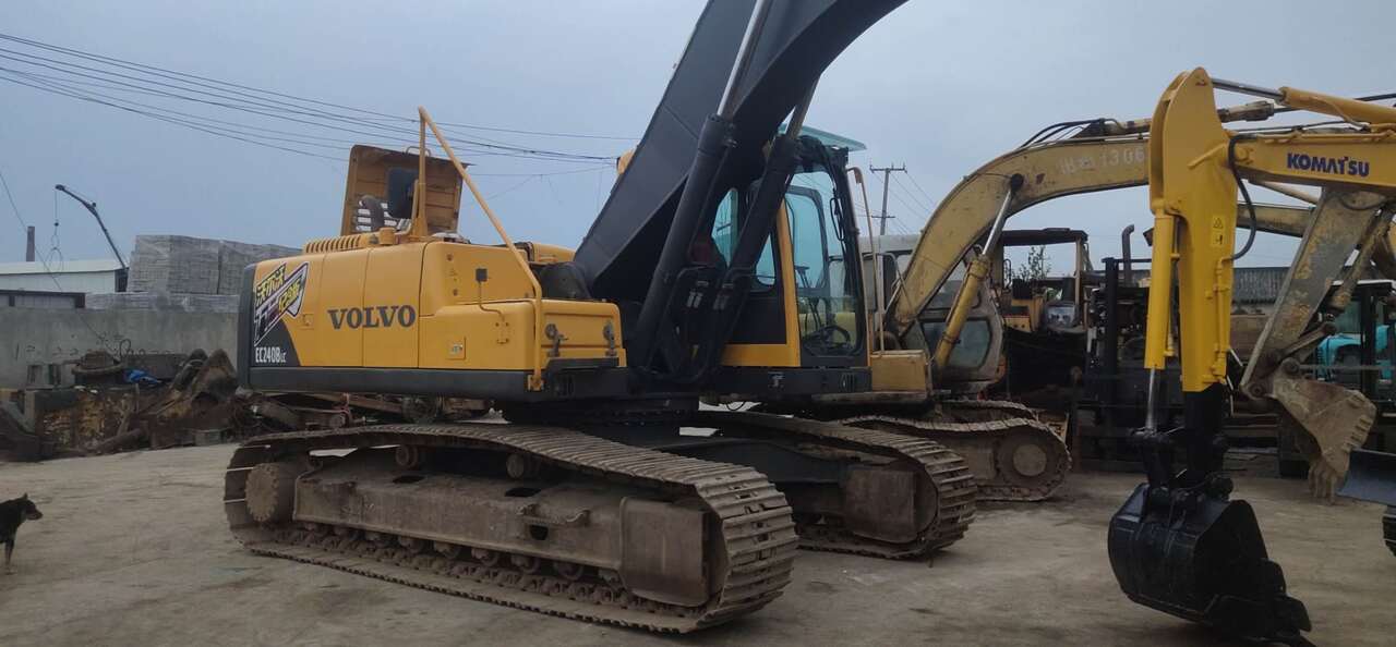 VOLVO EC240BLC - Pelle sur chenille: photos 3 VOLVO EC240BLC - Pelle sur chenille: photos 3