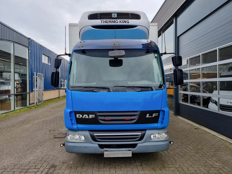 DAF LF 45.220 Kuhlkoffer Thermoking T1000R LBW ST380V EURO EEV - Camion frigorifique: photos 3 DAF LF 45.220 Kuhlkoffer Thermoking T1000R LBW ST380V EURO EEV - Camion frigorifique: photos 3