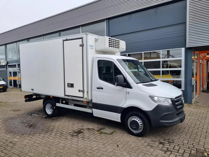 Mercedes-Benz Sprinter 516 CDI THERMOKING V500 MAX MT/ -20+20 STANDBY 380V - Utilitaire frigorifique: photos 1 Mercedes-Benz Sprinter 516 CDI THERMOKING V500 MAX MT/ -20+20 STANDBY 380V - Utilitaire frigorifique: photos 1