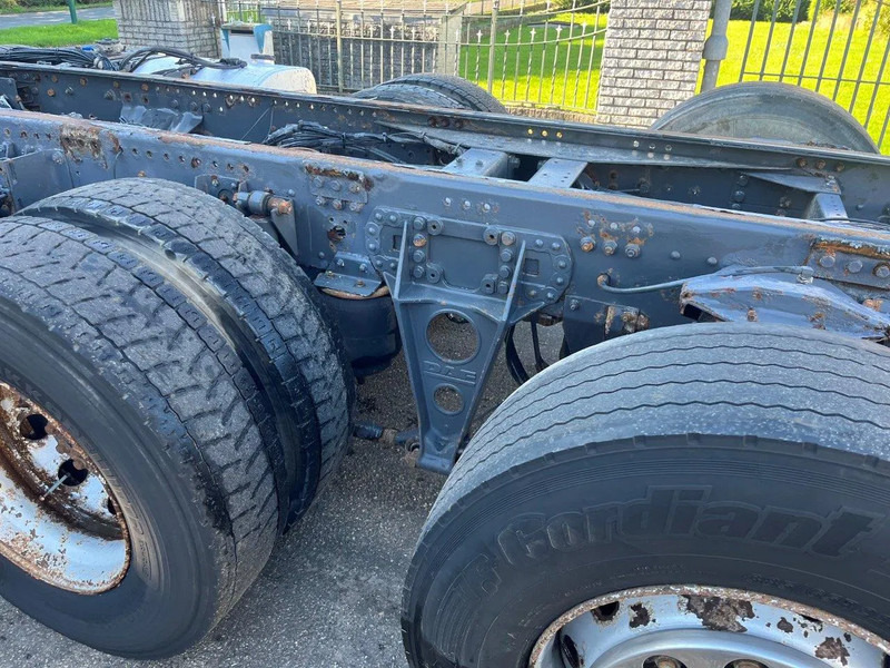 Châssis cabine DAF 85.360 8X2 SINGLE CAB CHASSIS: photos 13