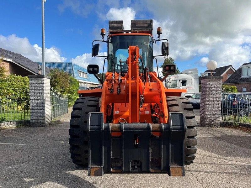Doosan DL250 - Chargeuse sur pneus: photos 2 Doosan DL250 - Chargeuse sur pneus: photos 2