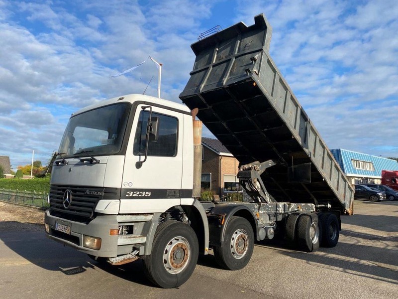 Mercedes-Benz 3235 8X4 MANUAL KIPPER ACTROS - Camion benne: photos 5 Mercedes-Benz 3235 8X4 MANUAL KIPPER ACTROS - Camion benne: photos 5