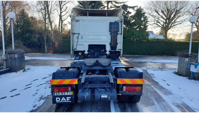 Tracteur routier DAF XF 95.430 EURO 2 MANUAL GEARBOX: photos 6