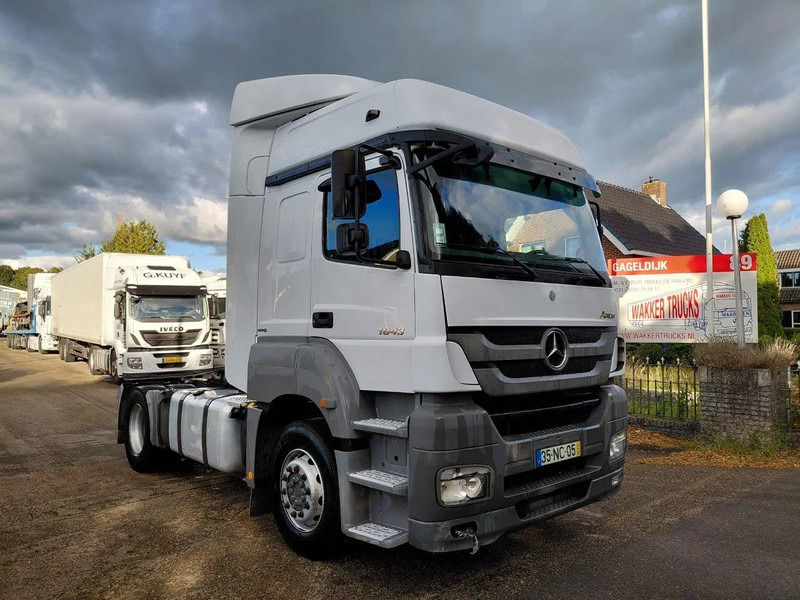 Mercedes-Benz Axor 1843 2 Pieces 4x2 Retarder - Tracteur routier: photos 2 Mercedes-Benz Axor 1843 2 Pieces 4x2 Retarder - Tracteur routier: photos 2