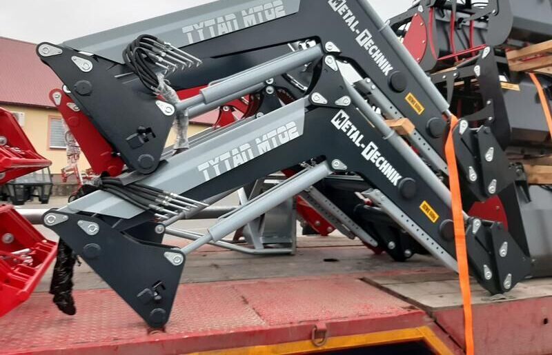 Metal-Technik Frontlader für RENAULT CERES 85 / Ładowacz czołowy do RENAULT CE - Chargeur frontal pour tracteur: photos 3 Metal-Technik Frontlader für RENAULT CERES 85 / Ładowacz czołowy do RENAULT CE - Chargeur frontal pour tracteur: photos 3