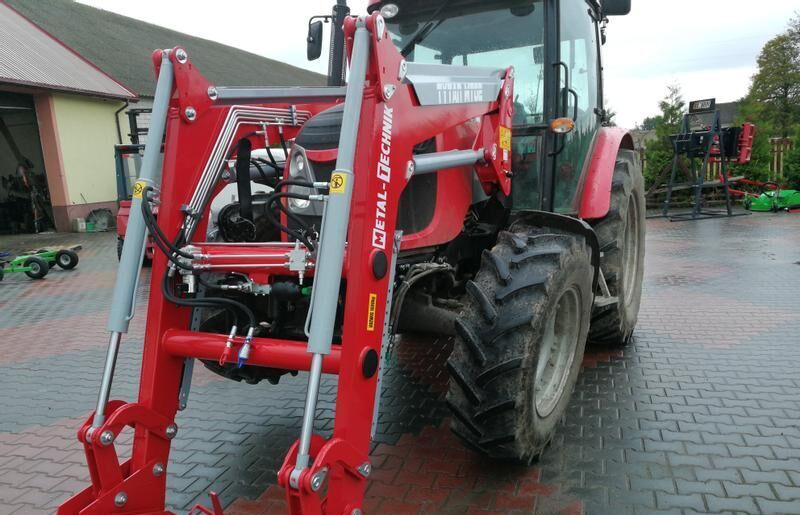 Metal-Technik MASSEY FERGUSON MT-03 - Chargeur frontal pour tracteur pour Tracteur agricole: photos 2 Metal-Technik MASSEY FERGUSON MT-03 - Chargeur frontal pour tracteur pour Tracteur agricole: photos 2