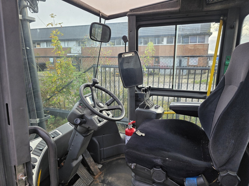 Kalmar DCE 55-6HM diesel heftruck kalmar forklift diesel 5.5 ton - Chariot élévateur diesel: photos 5 Kalmar DCE 55-6HM diesel heftruck kalmar forklift diesel 5.5 ton - Chariot élévateur diesel: photos 5