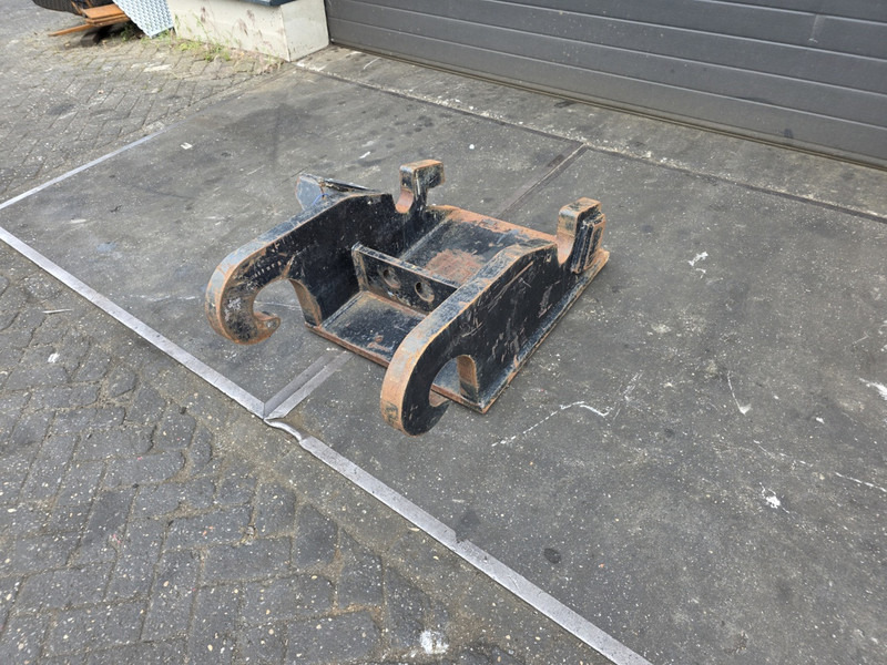 Kopplaat cw55s head plate kopplaat cw55s verachtert eurosteel - Attache rapide pour Engins de chantier: photos 1 Kopplaat cw55s head plate kopplaat cw55s verachtert eurosteel - Attache rapide pour Engins de chantier: photos 1