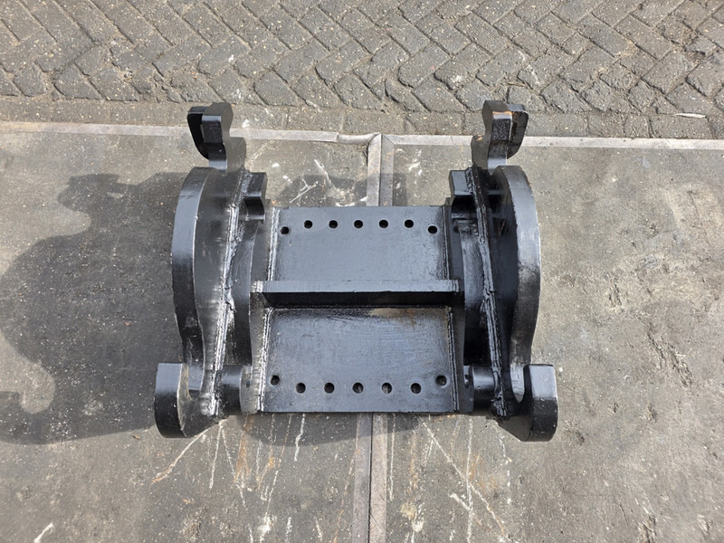 Kopplaat verachtert cat cw45 cw 40 verachtert caterpillar patern - Attache rapide pour Engins de chantier: photos 5 Kopplaat verachtert cat cw45 cw 40 verachtert caterpillar patern - Attache rapide pour Engins de chantier: photos 5