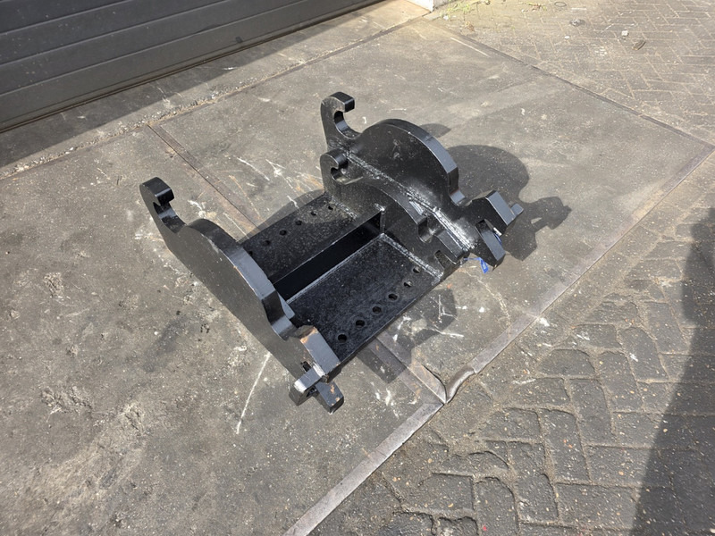 Kopplaat verachtert cat cw45 cw 40 verachtert caterpillar patern - Attache rapide pour Engins de chantier: photos 2 Kopplaat verachtert cat cw45 cw 40 verachtert caterpillar patern - Attache rapide pour Engins de chantier: photos 2