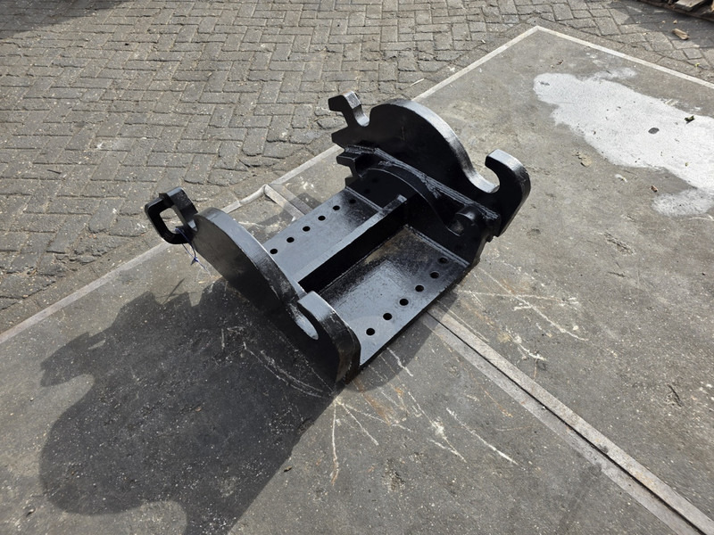 Kopplaat verachtert cat cw45 cw 40 verachtert caterpillar patern - Attache rapide pour Engins de chantier: photos 4 Kopplaat verachtert cat cw45 cw 40 verachtert caterpillar patern - Attache rapide pour Engins de chantier: photos 4