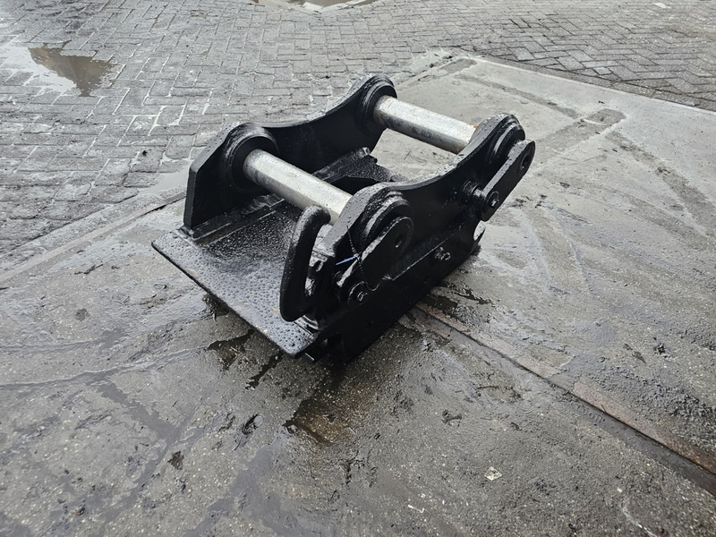 Oilquick 80 coupler connector oq80 oilquick steelwrist - Attache rapide pour Engins de chantier: photos 4 Oilquick 80 coupler connector oq80 oilquick steelwrist - Attache rapide pour Engins de chantier: photos 4