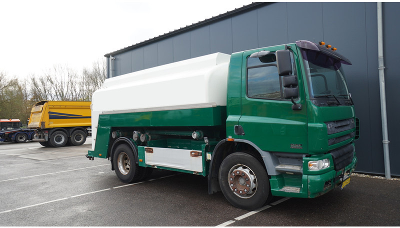 DAF 75.250 FUEL TANK TRUCK 11.300LTR 783.400KM - Camion citerne: photos 4 DAF 75.250 FUEL TANK TRUCK 11.300LTR 783.400KM - Camion citerne: photos 4