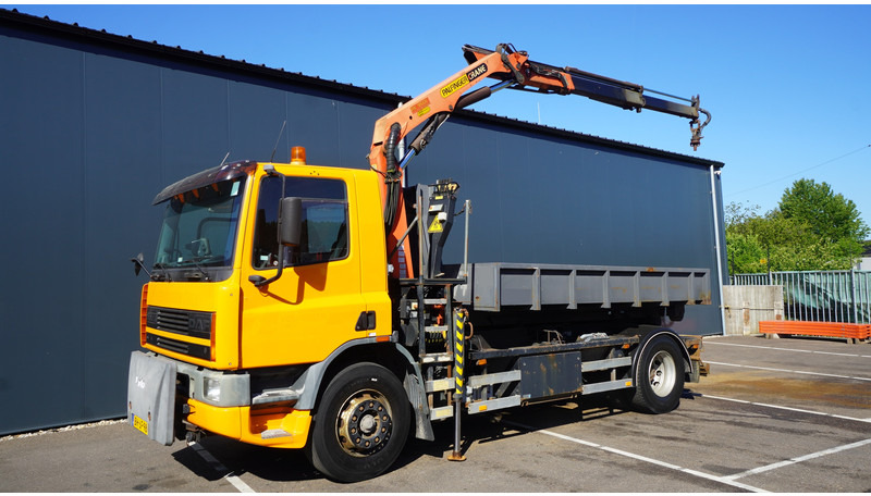 DAF CF 65.210 HOOKARM SYSTEM WITH PALFINGER PK 9501 CRANE - Camion grue: photos 2 DAF CF 65.210 HOOKARM SYSTEM WITH PALFINGER PK 9501 CRANE - Camion grue: photos 2