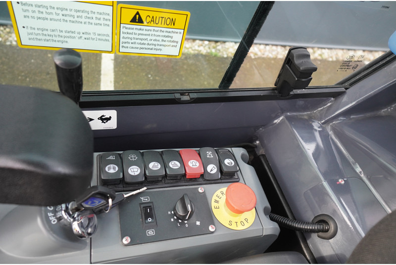 Engins de chantier XCMG XE20E MINI CRAWLER DIGGER WITH BUCKETS: photos 9