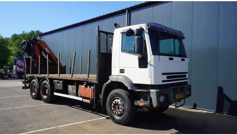 Camion grue Iveco EUROTRAKKER CURSOR 350 6X4 FLATBED WITH PALFINGER PK 20002 CRANE: photos 9