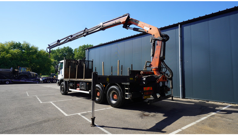 Iveco EUROTRAKKER CURSOR 350 6X4 FLATBED WITH PALFINGER PK 20002 CRANE - Camion grue: photos 3 Iveco EUROTRAKKER CURSOR 350 6X4 FLATBED WITH PALFINGER PK 20002 CRANE - Camion grue: photos 3