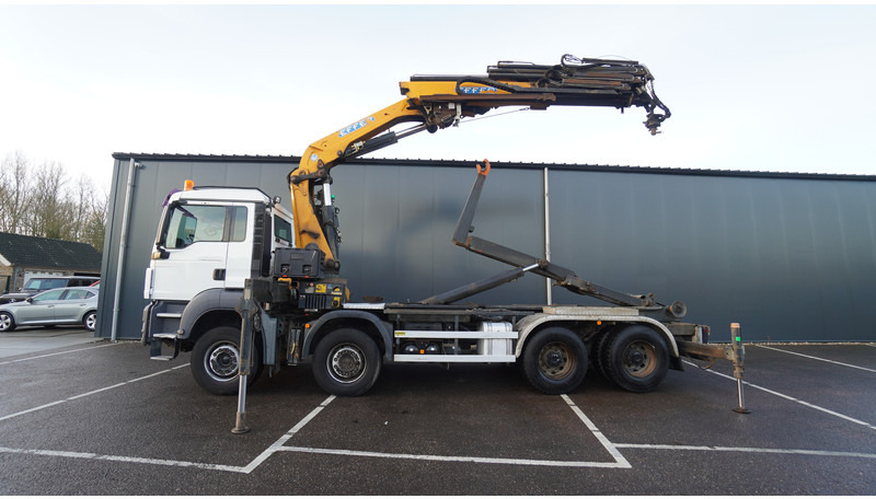MAN TGS 35.400 8X4 HOOKARM SYSTEM WITH EFFER 305/11/6S - Camion grue: photos 1 MAN TGS 35.400 8X4 HOOKARM SYSTEM WITH EFFER 305/11/6S - Camion grue: photos 1