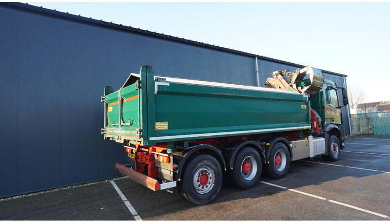 Mercedes-Benz AROCS 3542 8X4 2 SIDE TIPPER WITH HMF Z 1943 CRANE 407.000KM - crédit-bail Mercedes-Benz AROCS 3542 8X4 2 SIDE TIPPER WITH HMF Z 1943 CRANE 407.000KM: photos 7