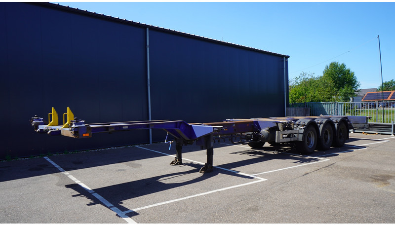 Pacton 3 AXLE CONTAINER TRANSPORT TRAILER EXTENDABLE 45 FT - Semi-remorque porte-conteneur/ Caisse mobile: photos 2 Pacton 3 AXLE CONTAINER TRANSPORT TRAILER EXTENDABLE 45 FT - Semi-remorque porte-conteneur/ Caisse mobile: photos 2